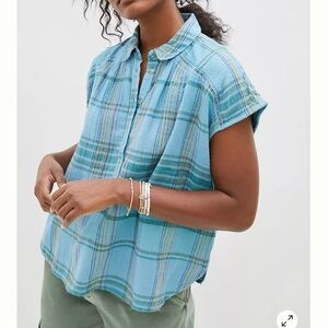 Anthropologie Pilcro The Serena Surf Henley-Bluse